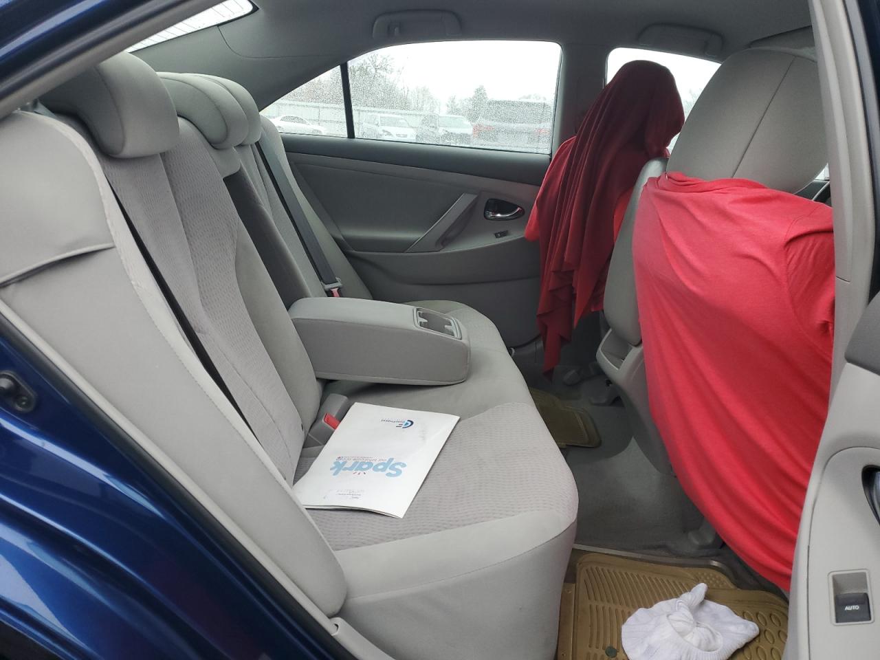 2011 Toyota Camry - Image 10
