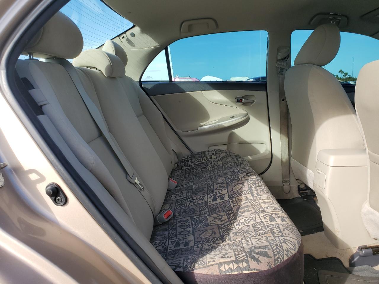 2012 Toyota Corolla - Image 10