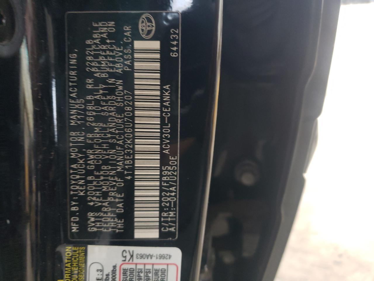 2006 Toyota Camry - Image 12