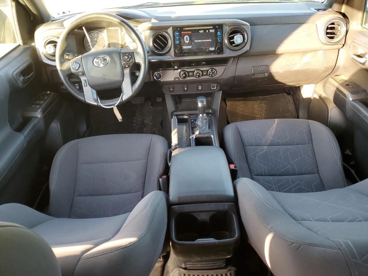 2017 Toyota Tacoma - Image 8