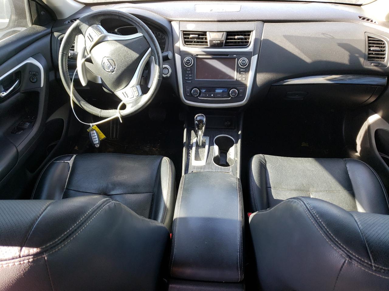 2016 Nissan Altima - Image 8