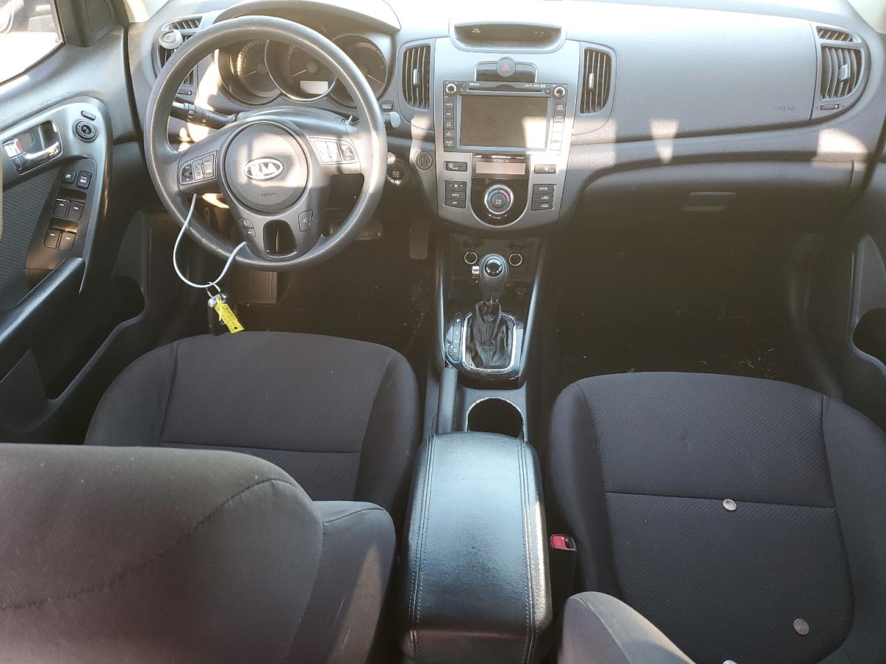 2013 Kia Forte - Image 8