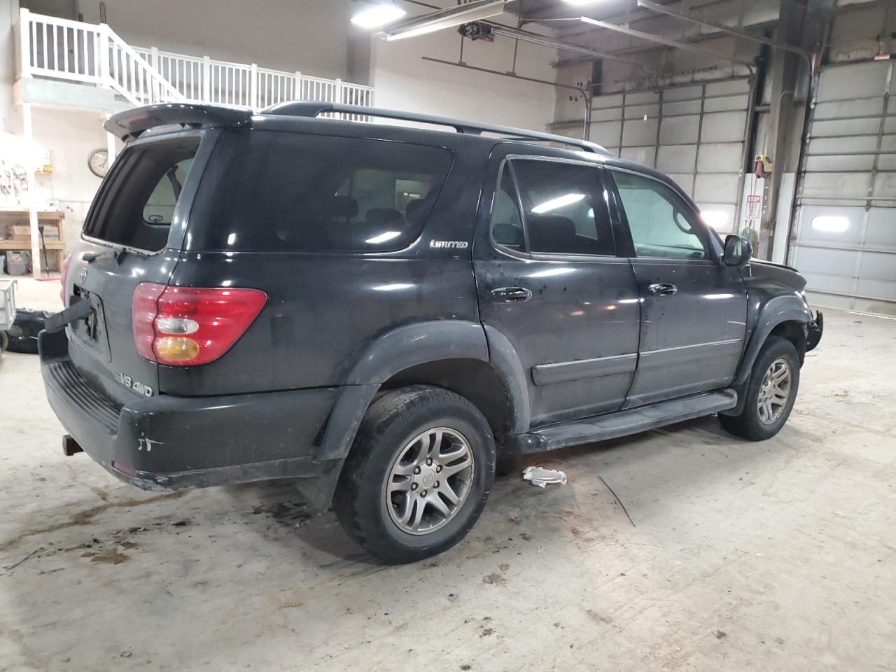 2004 Toyota Sequoia - Image 3