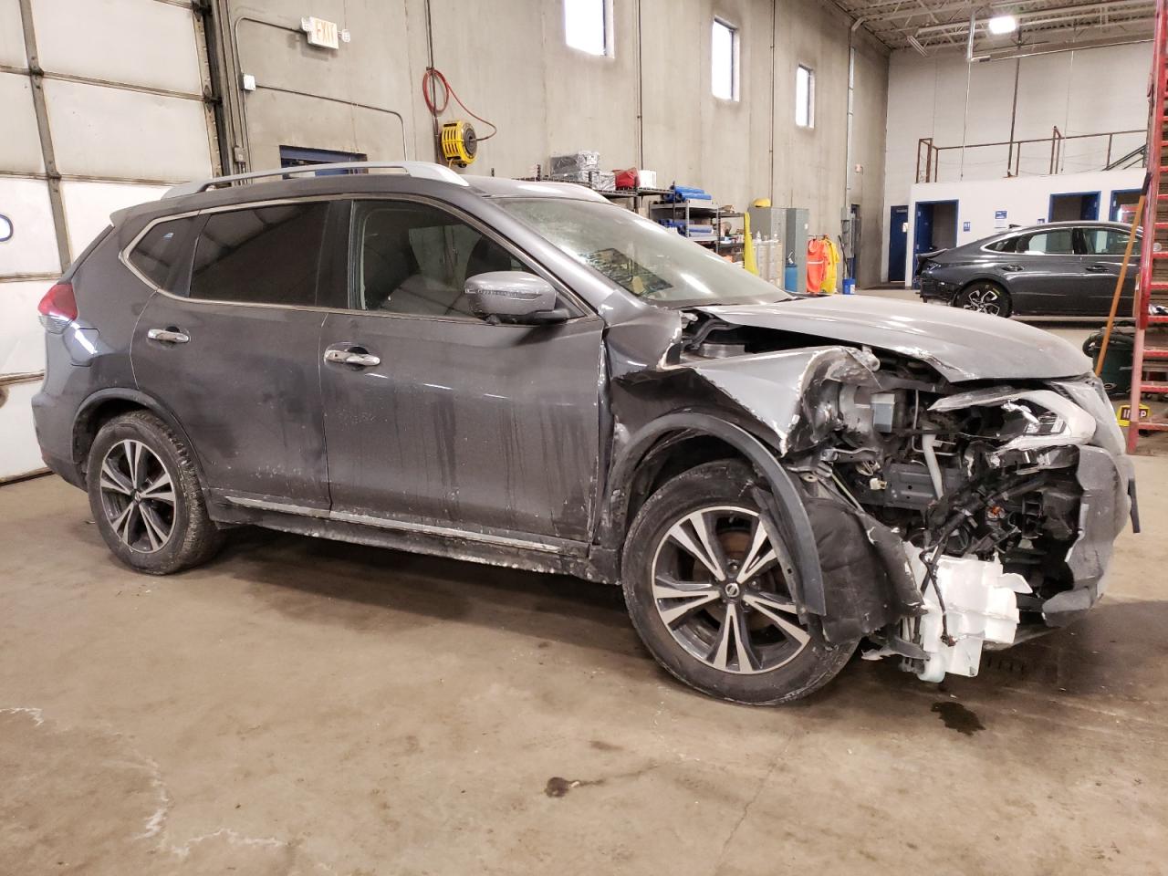 2018 Nissan Rogue - Image 4