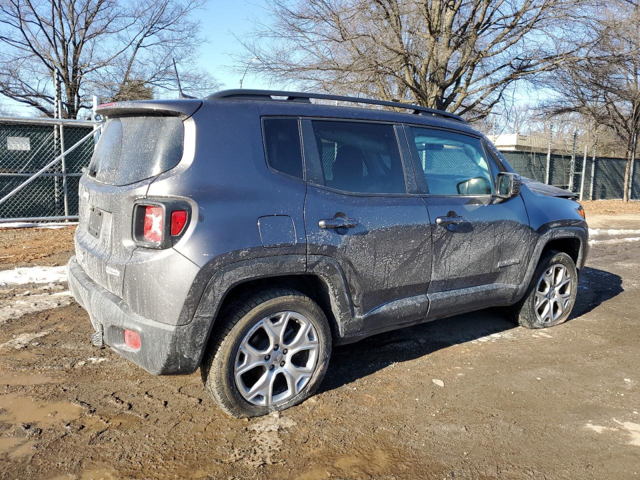 2019 Jeep Renegade - Image 3
