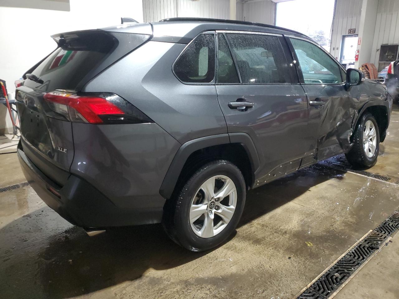 2019 Toyota RAV 4 - Image 3
