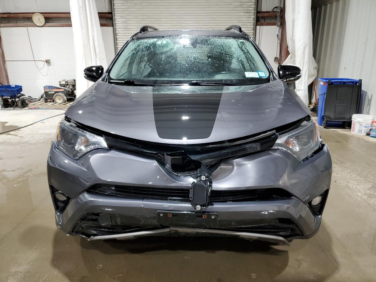 2018 Toyota RAV 4 - Image 5