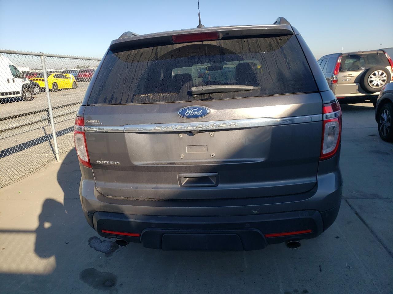 2011 Ford Explorer - Image 6