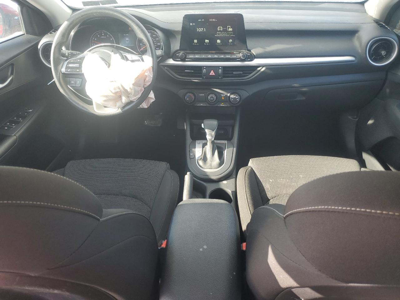 2020 Kia Forte - Image 8