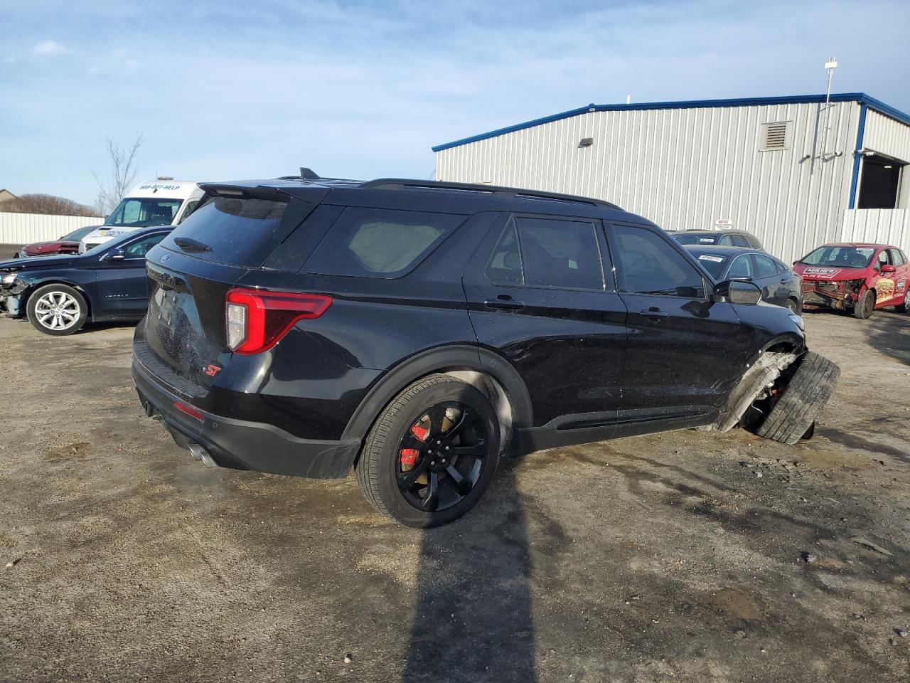2023 Ford Explorer - Image 3