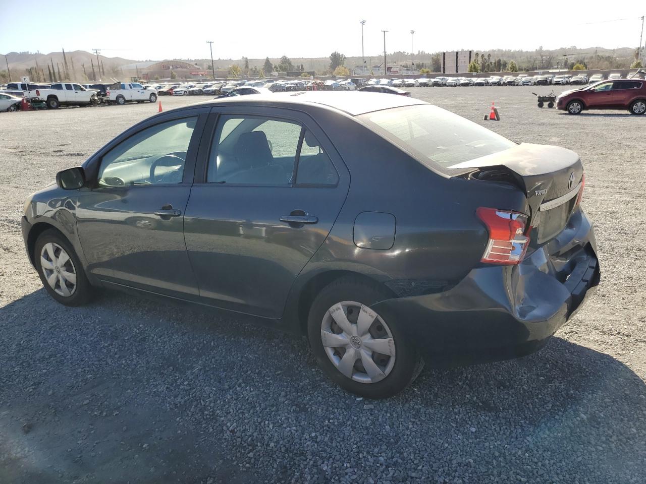 2007 Toyota Yaris - Image 2