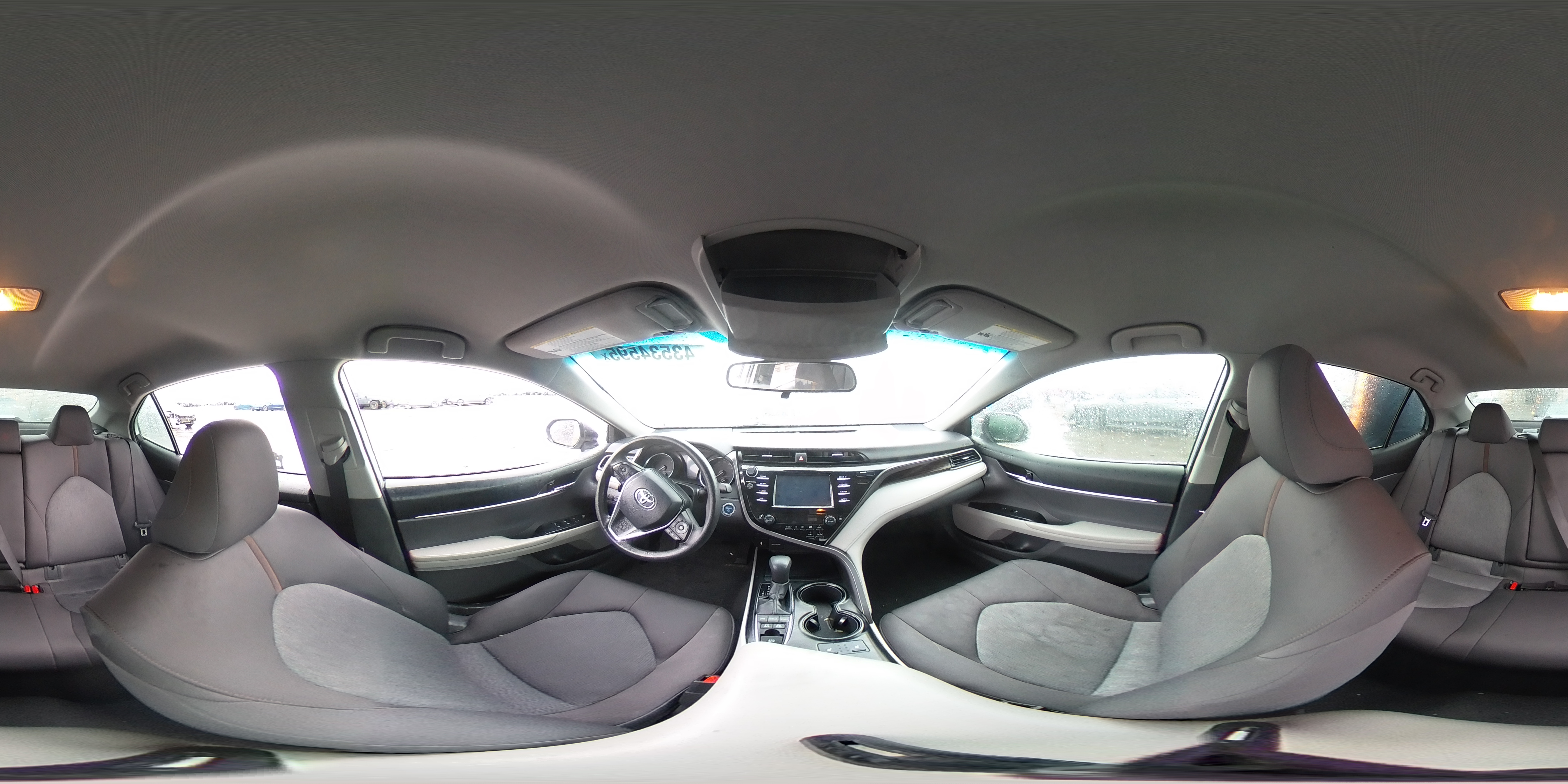 2019 Toyota Camry - Image 12