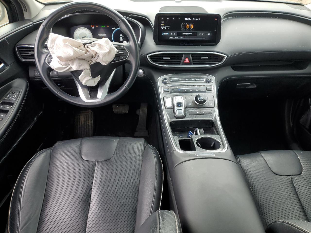 2022 Hyundai Santa Fe - Image 8