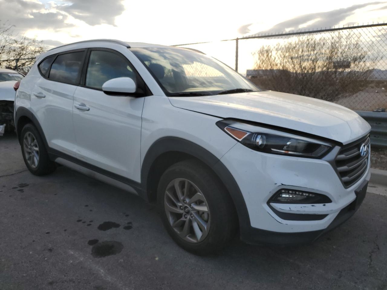 2018 Hyundai Tucson - Image 4
