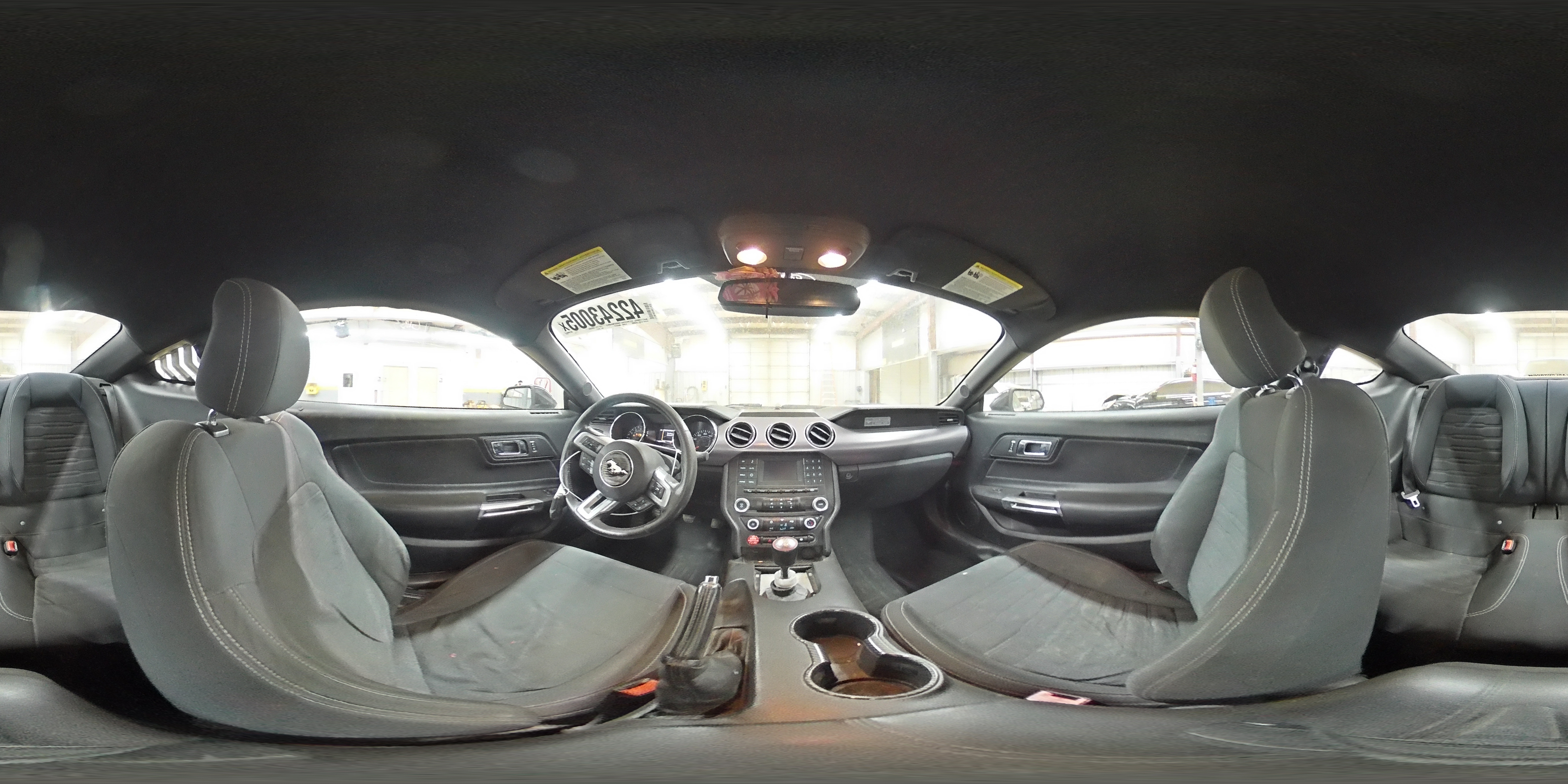 2015 Ford Mustang - Image 12
