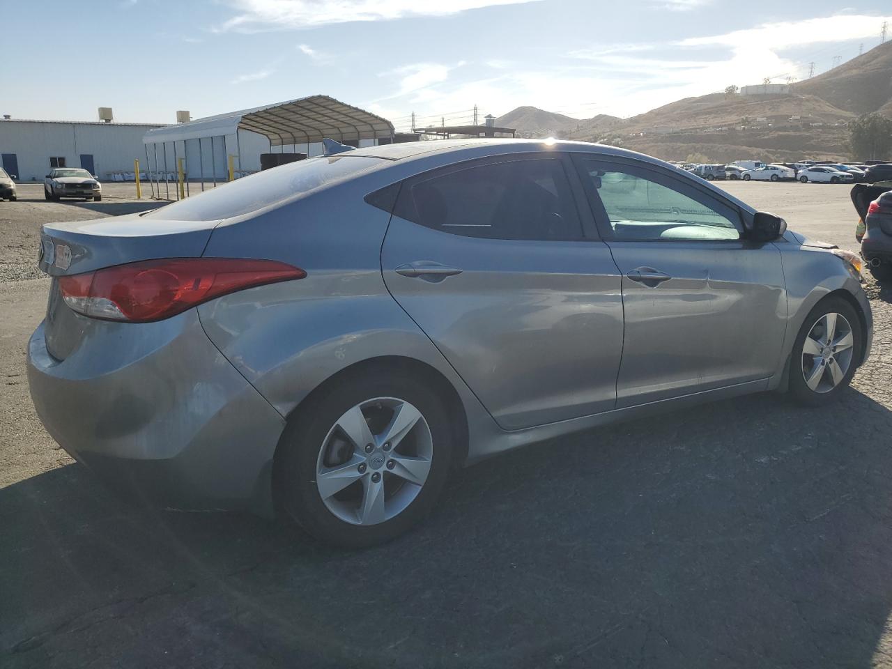 VIN KMHDH4AE5DU516053 2013 HYUNDAI ELANTRA no.3