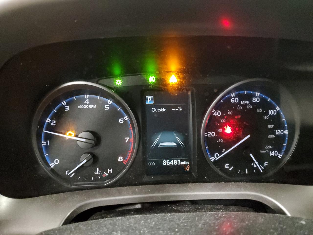 2017 Toyota RAV 4 - Image 9