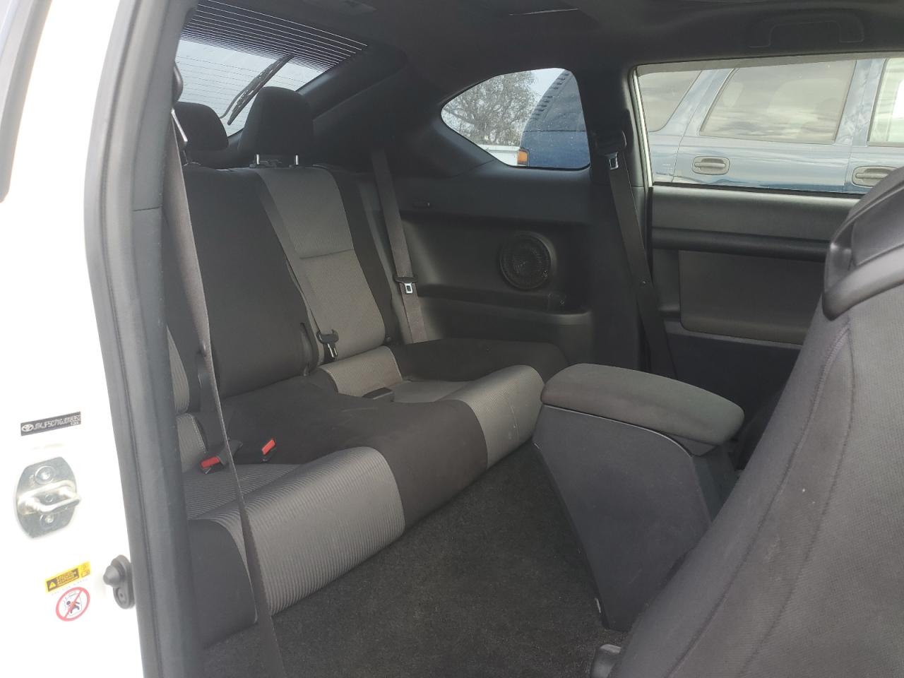 2016 Toyota tC - Image 10