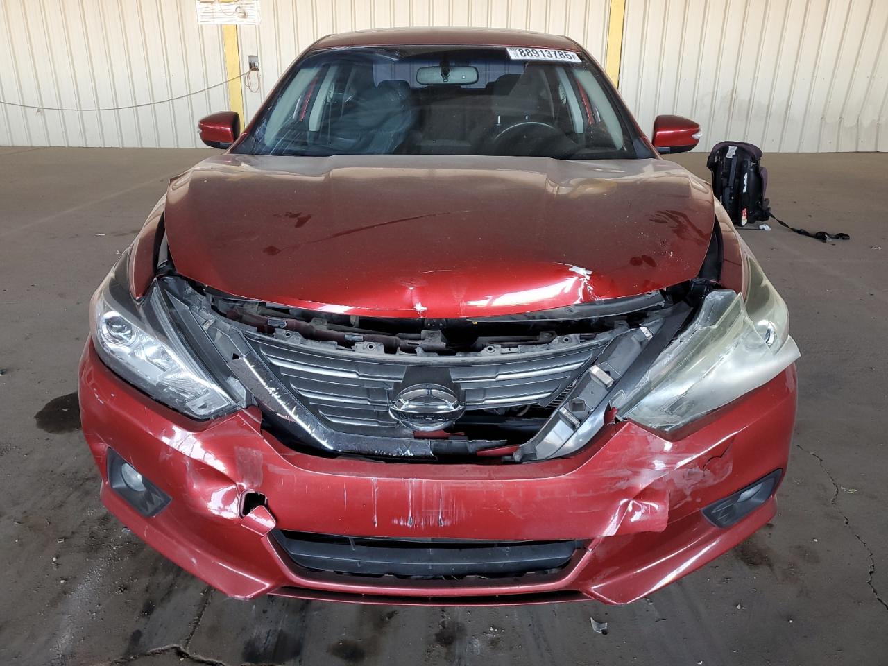 2016 Nissan Altima - Image 5