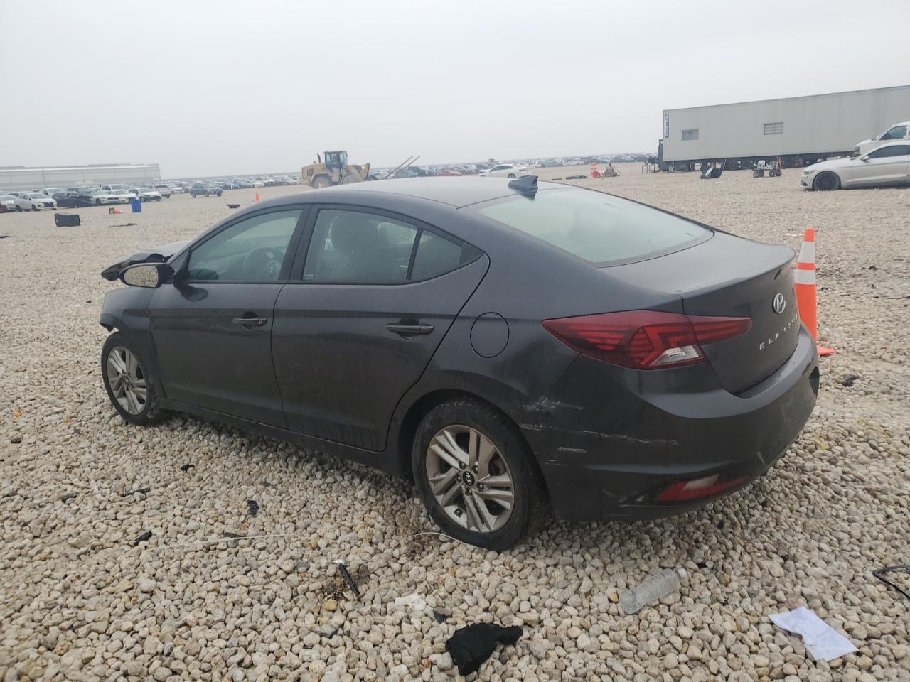 2020 Hyundai Elantra - Image 2