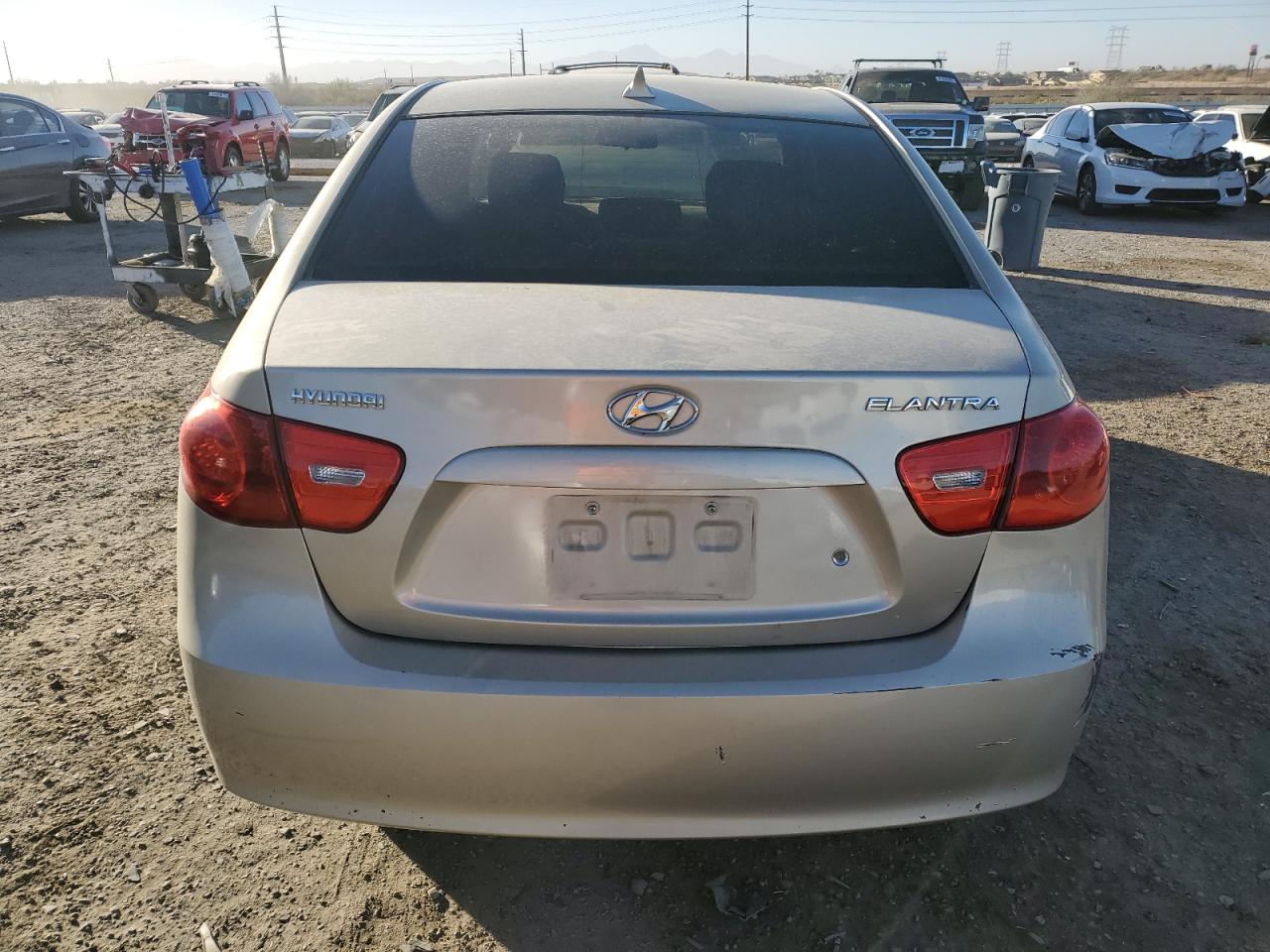 2010 Hyundai Elantra - Image 6
