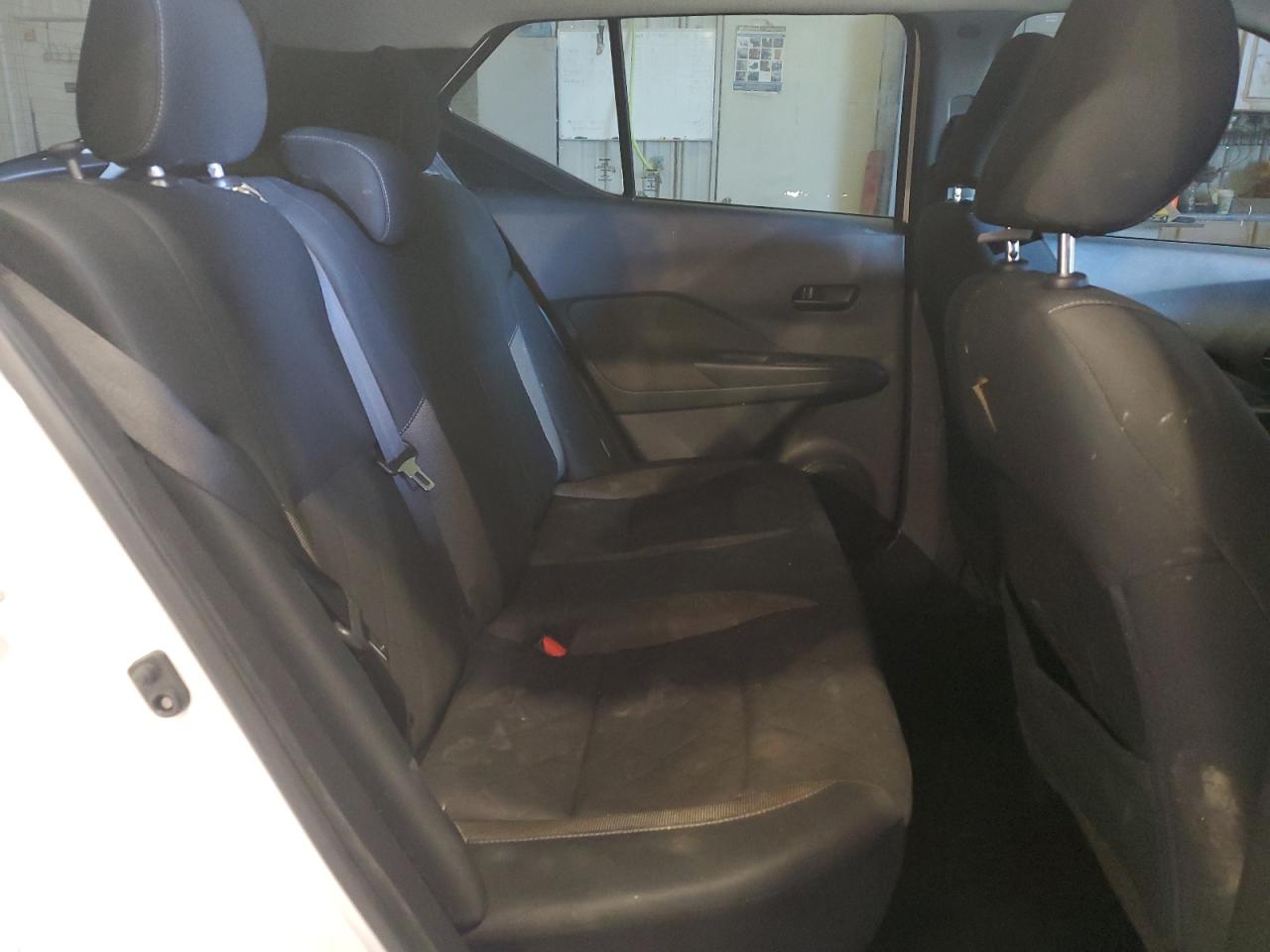 2020 Nissan Kicks - Image 11