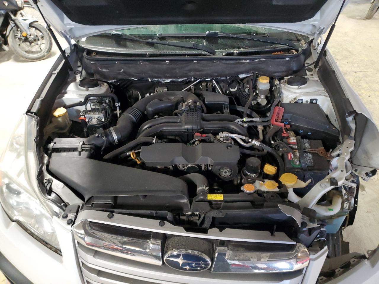 2014 Subaru Outback - Image 14