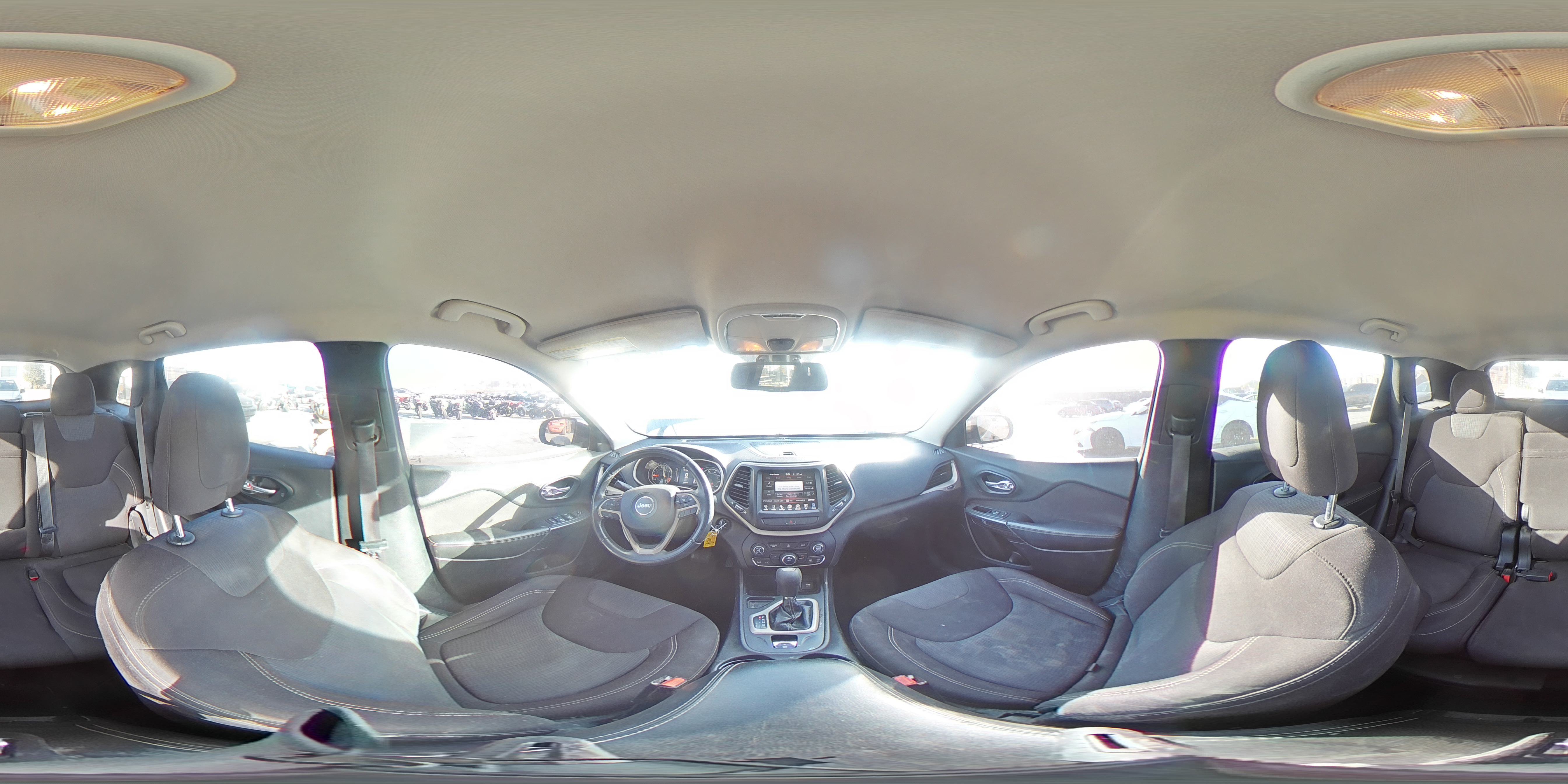 2015 Jeep Grand Cherokee - Image 13