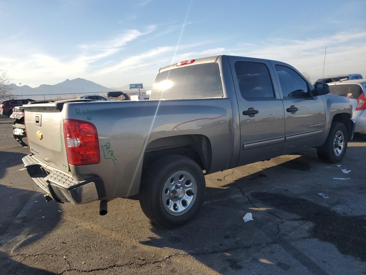 2012 Chevrolet Silverado - Image 3