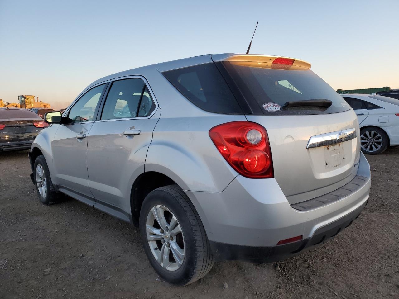 2011 Chevrolet Equinox - Image 2