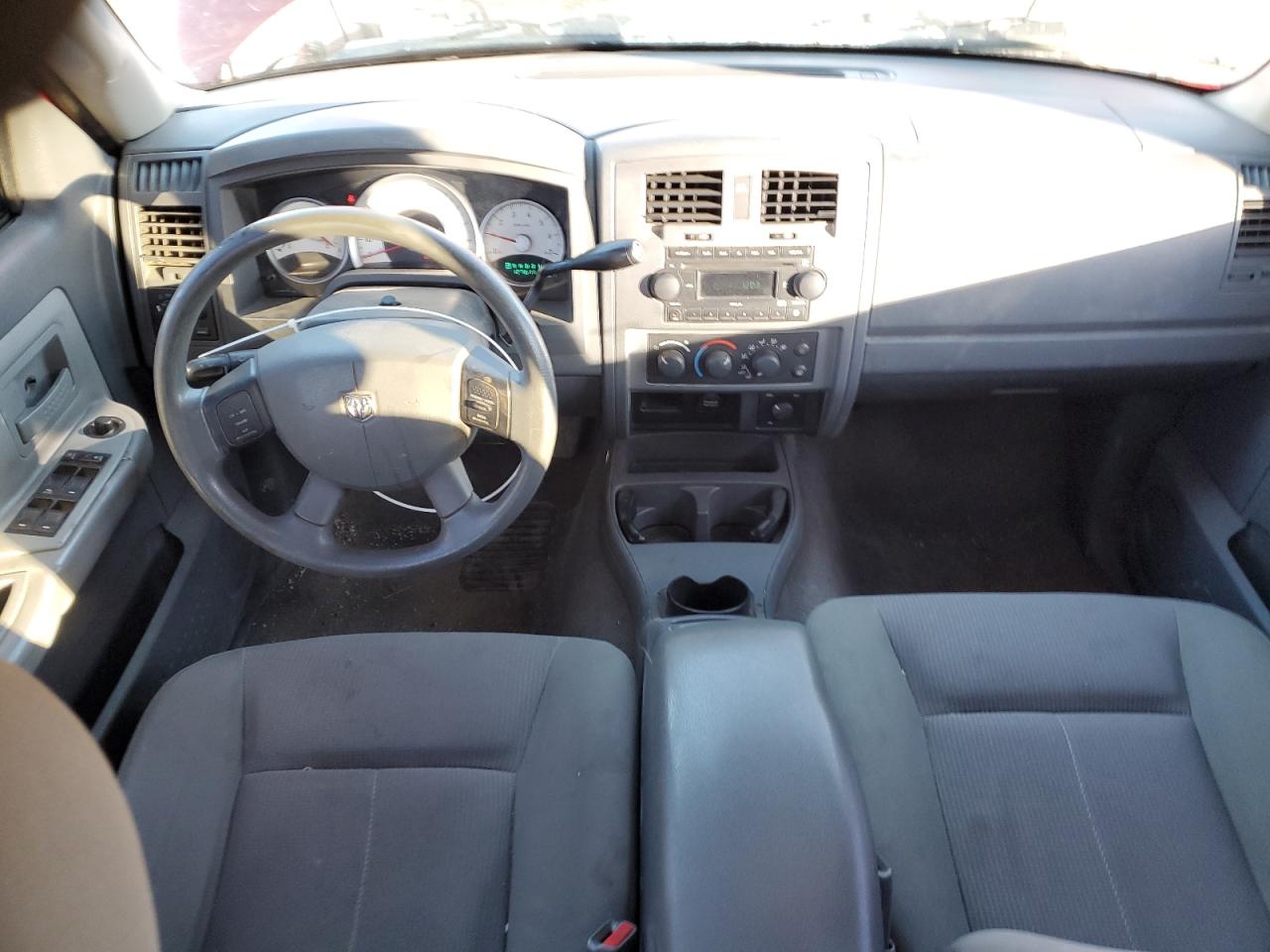 2006 Dodge Dakota - Image 8