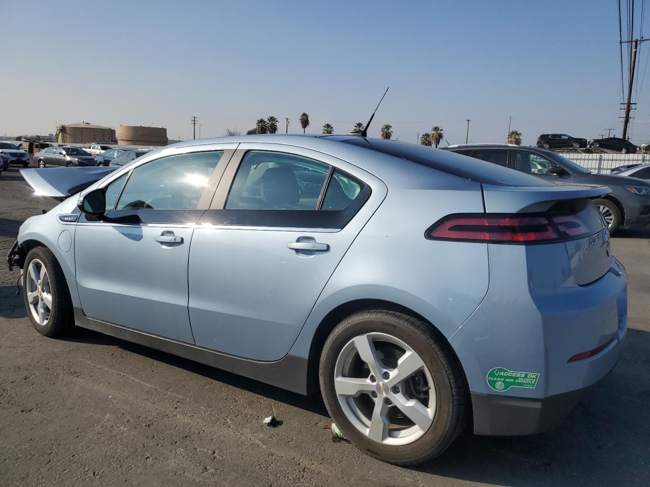 2014 Chevrolet Volt - Image 2