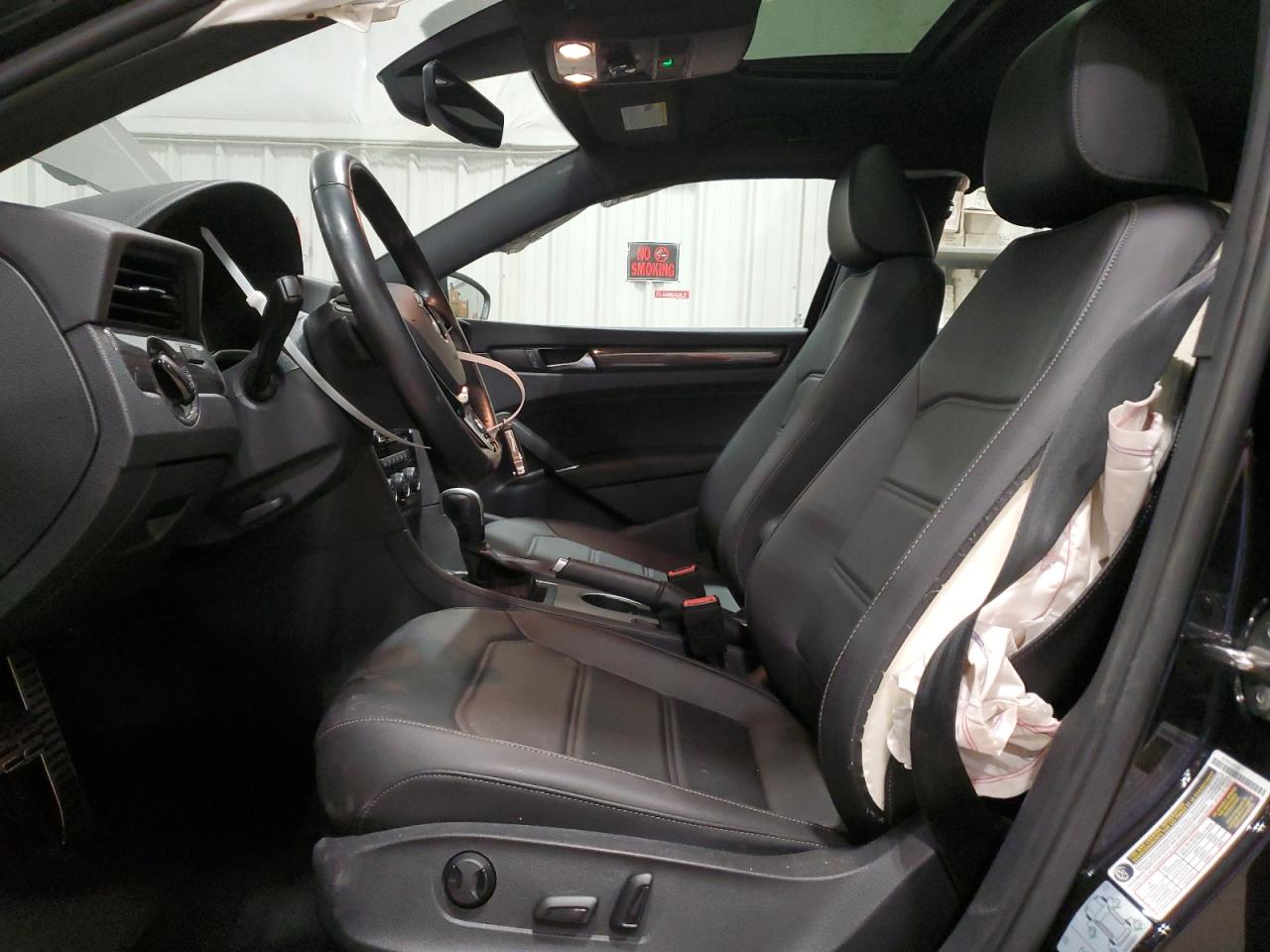2021 Volkswagen Passat - Image 7