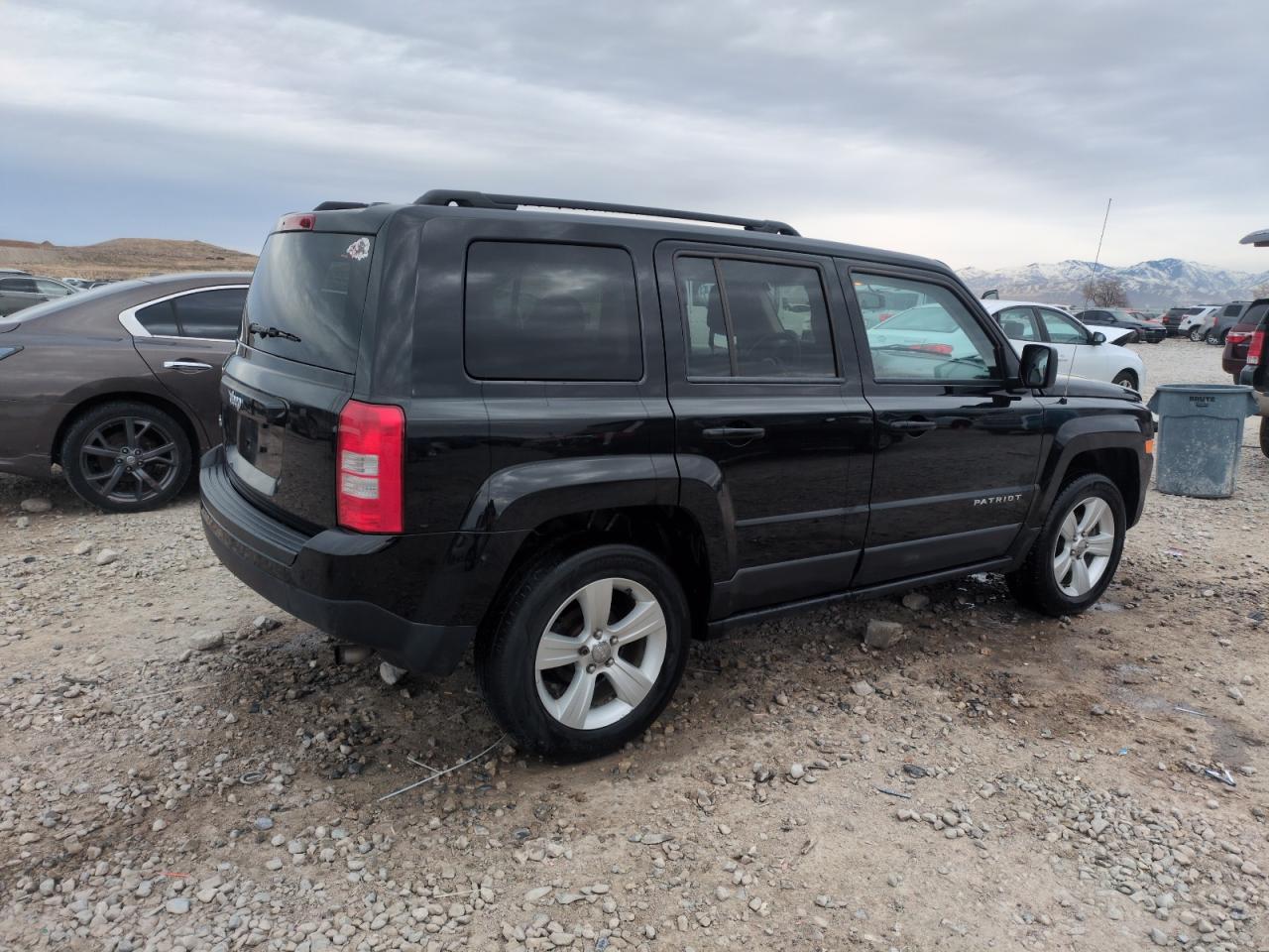2016 Jeep Liberty (Patriot) - Image 3