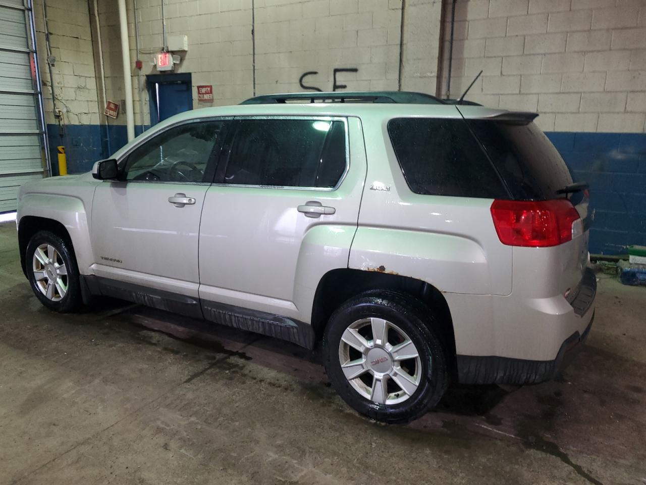 2013 GMC Terrain - Image 2