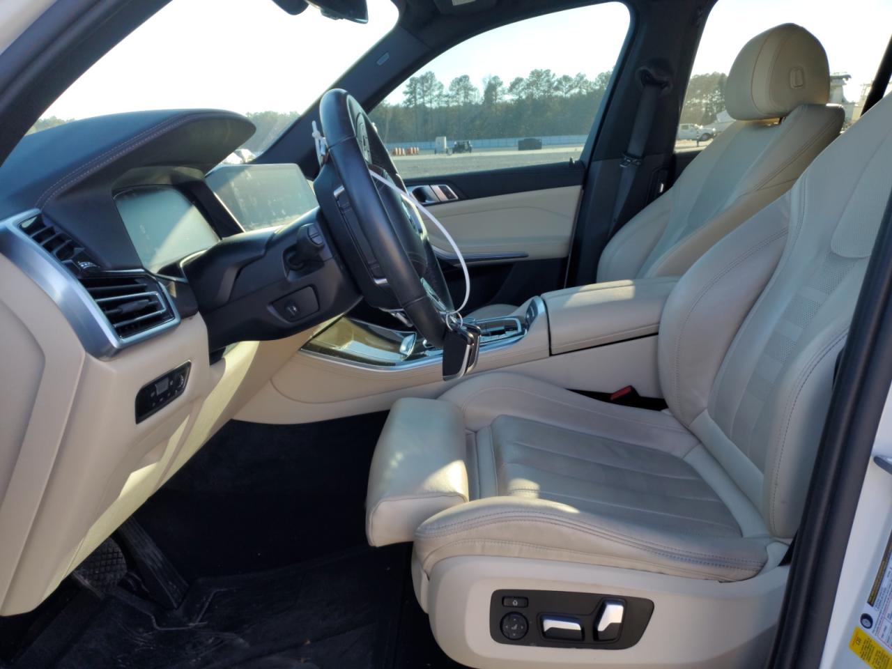 2022 BMW X5 - Image 7