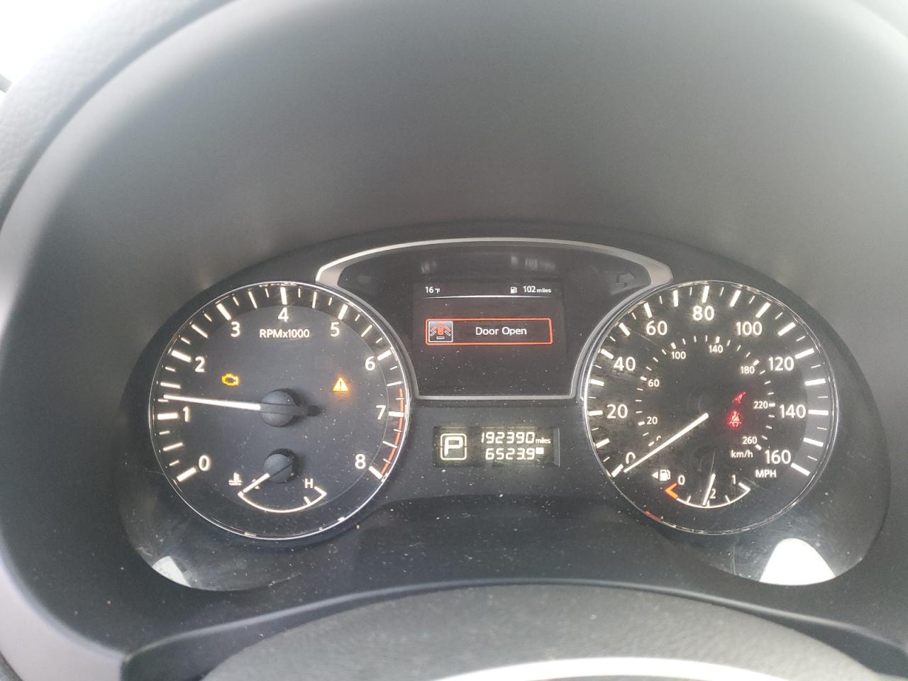 2015 Nissan Altima - Image 9