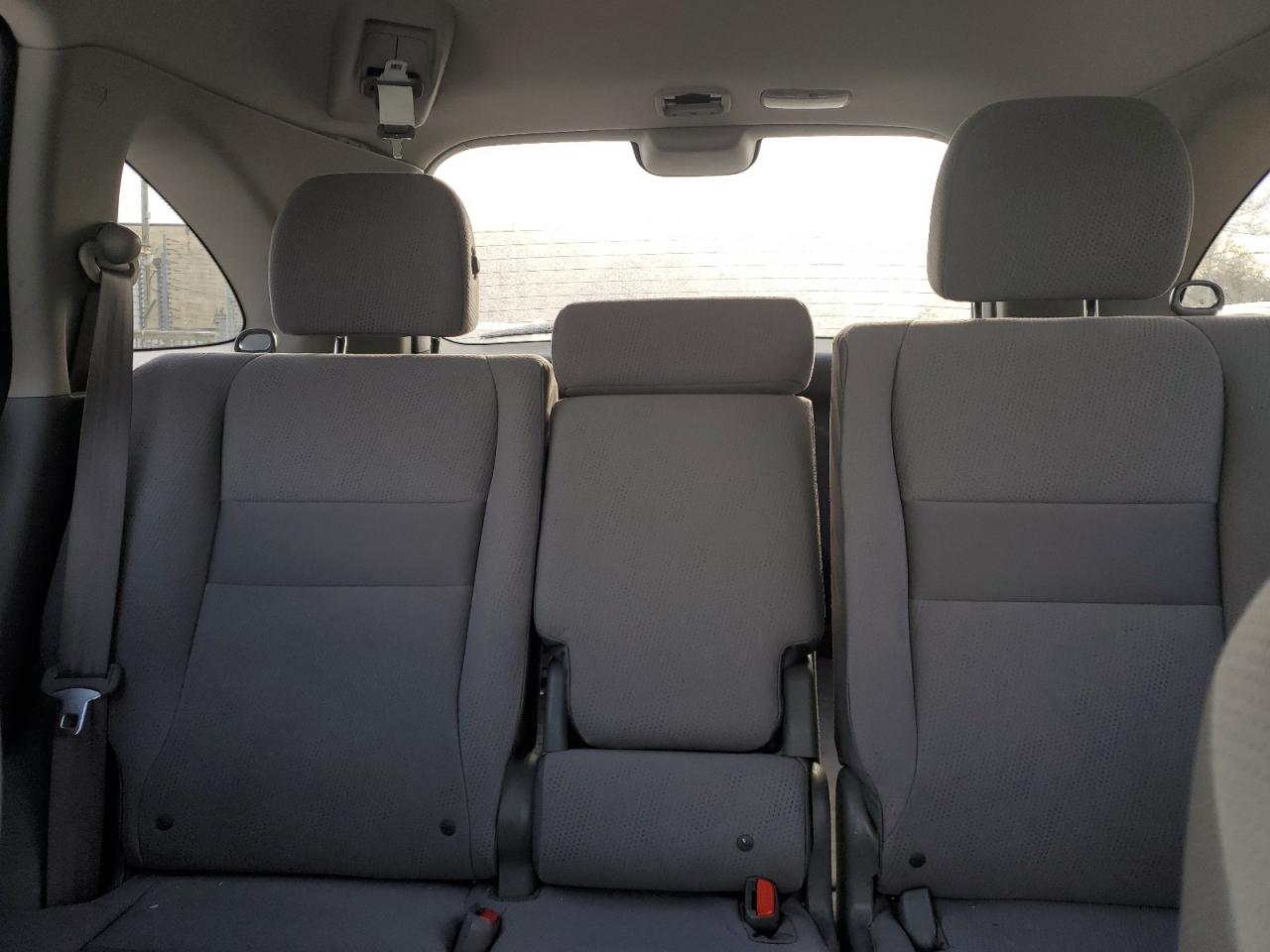 2011 Honda CR-V - Image 10