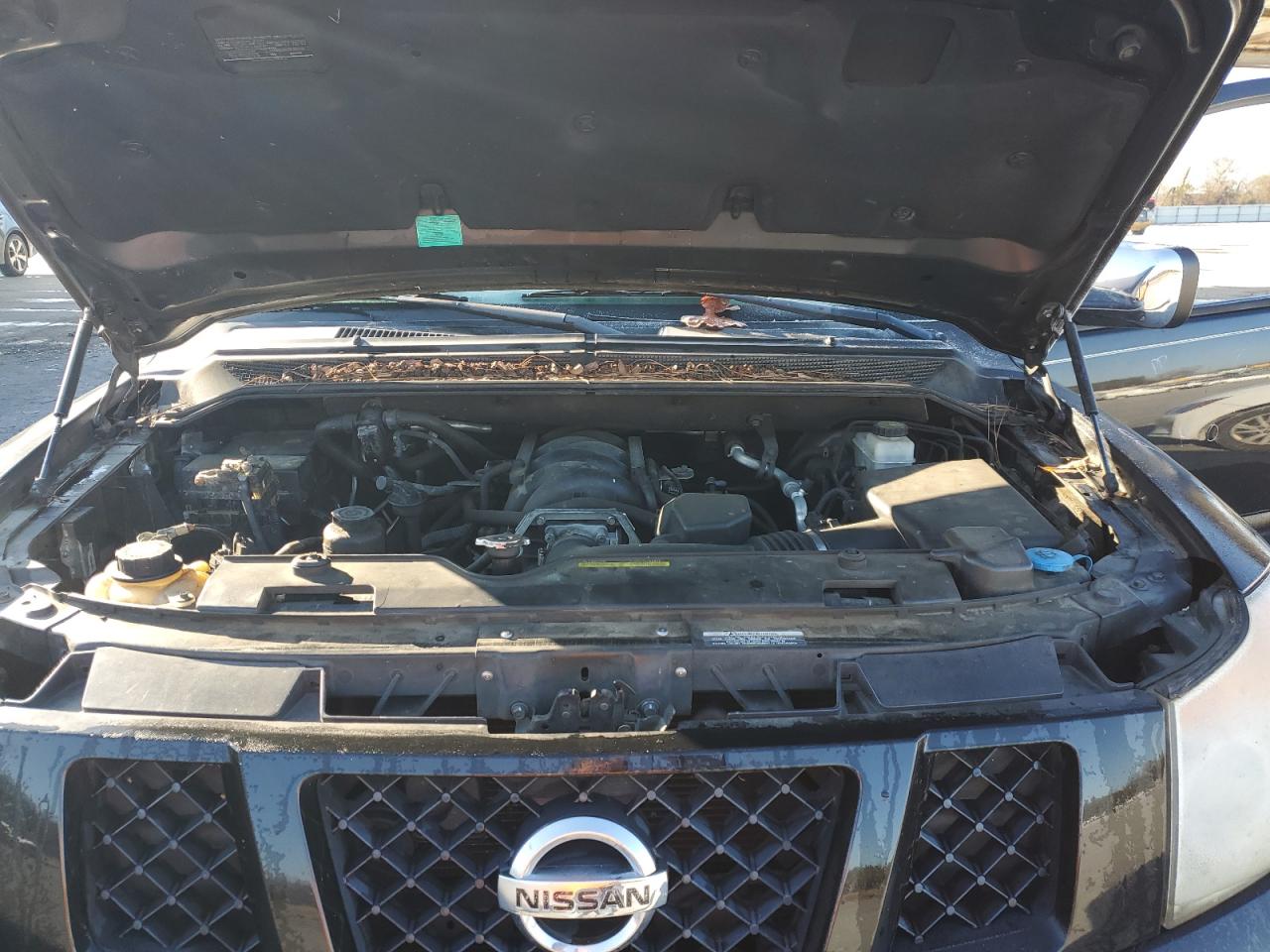 2010 Nissan Armada - Image 12