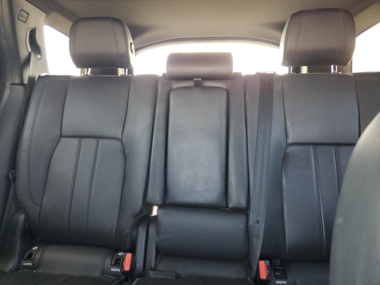 2017 Land Rover Discovery - Image 10