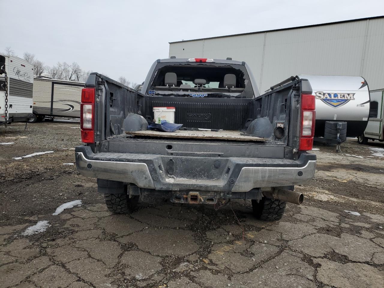 2021 Ford F350 - Image 6