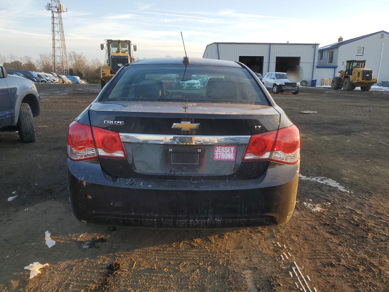 2015 Chevrolet Cruze - Image 6
