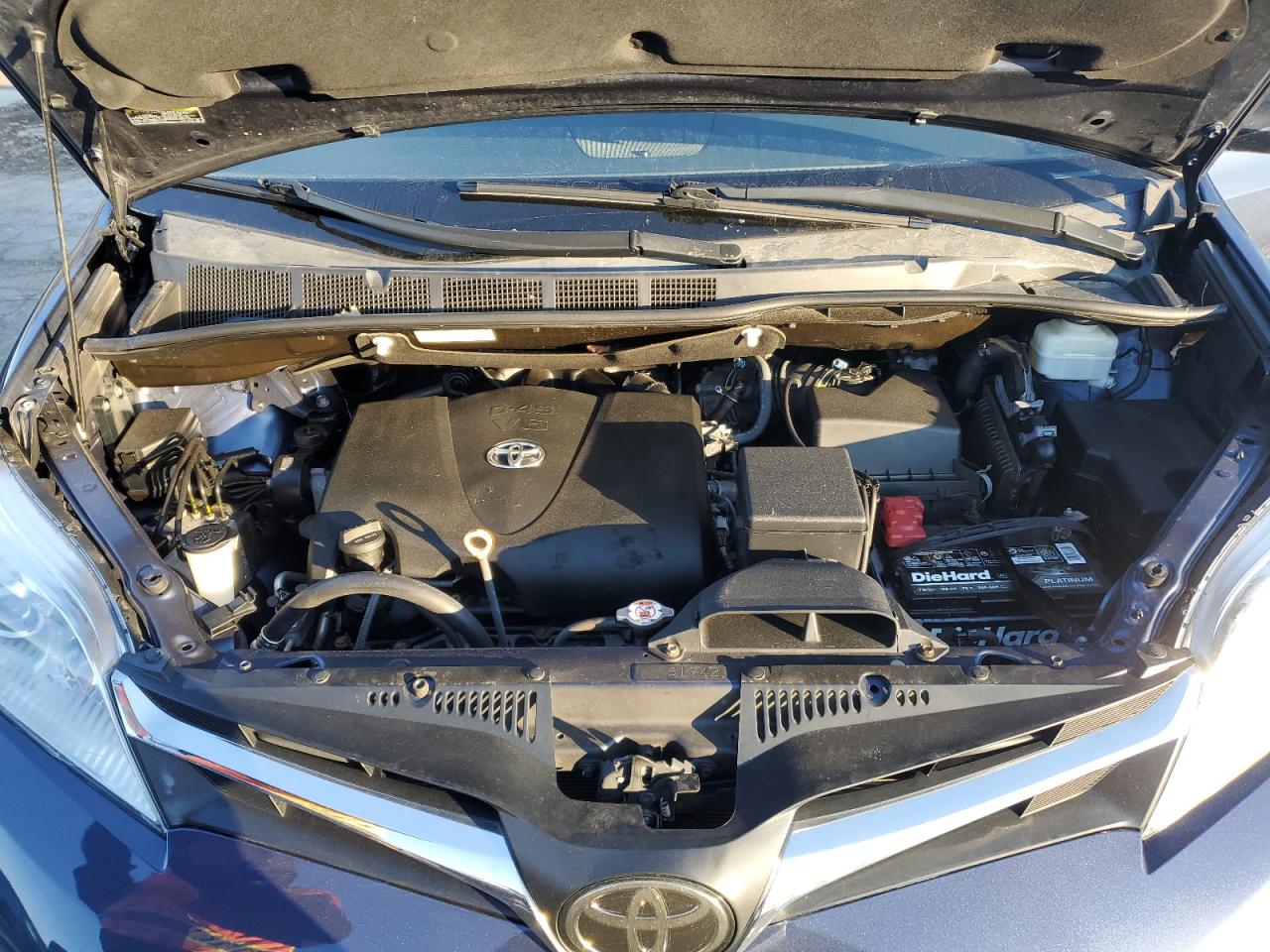2020 Toyota Sienna - Image 13