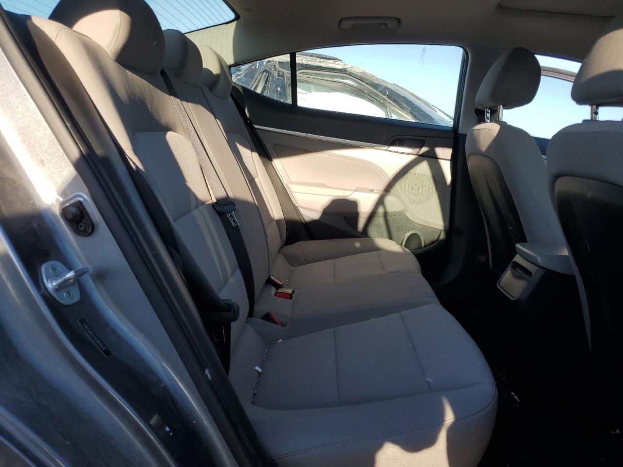 2020 Hyundai Elantra - Image 10