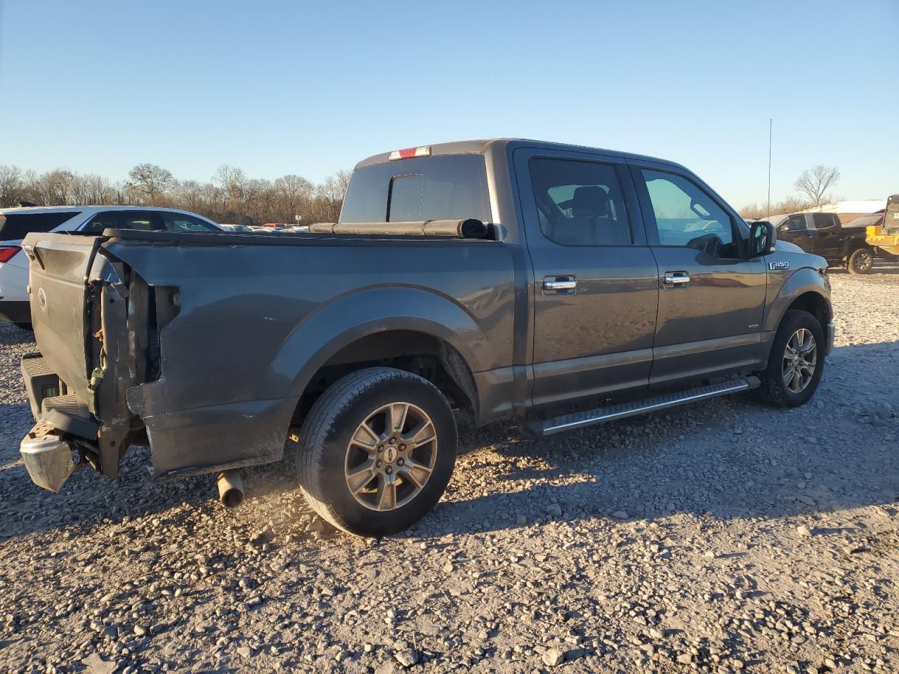 2015 Ford F-150 - Image 3