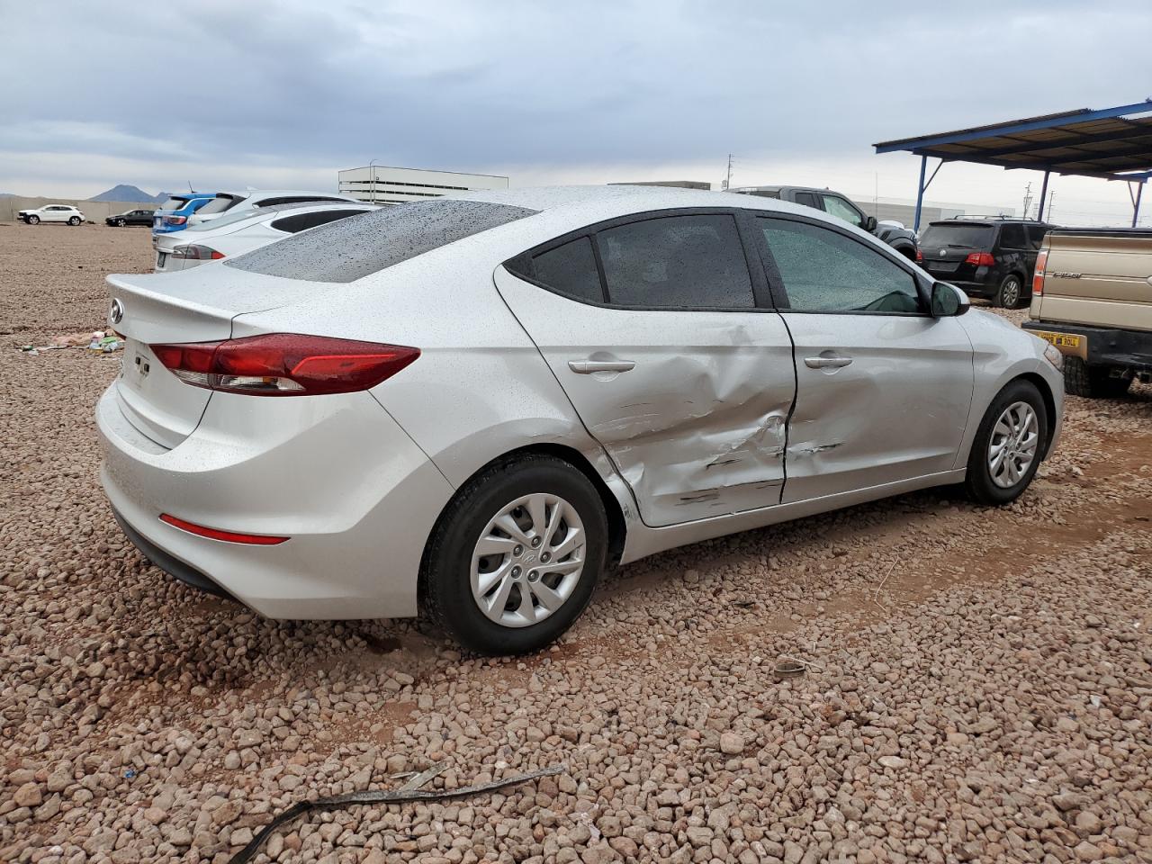 2018 Hyundai Elantra - Image 3