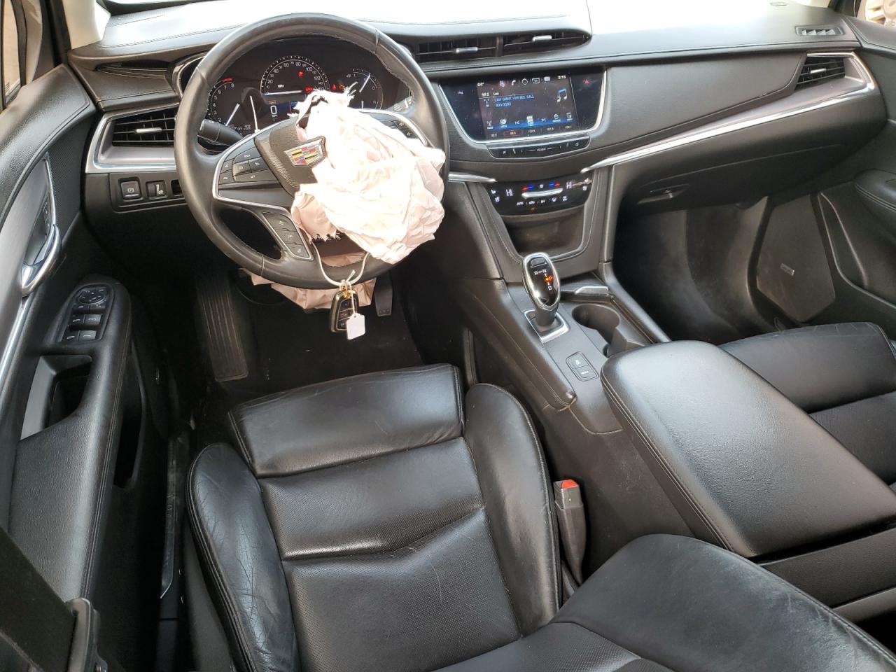 2017 Cadillac XT5 - Image 8