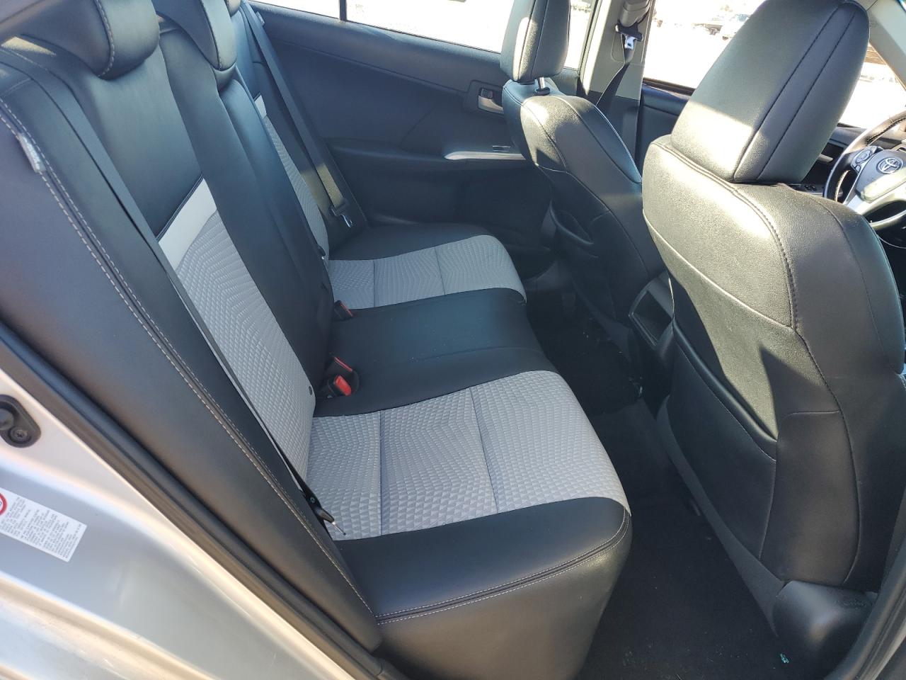 2013 Toyota Camry - Image 10