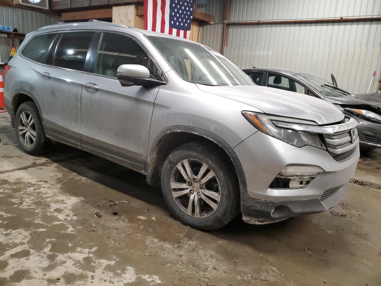2017 Honda Pilot - Image 4
