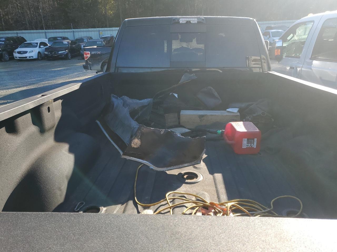 2022 RAM 3500 - Image 10